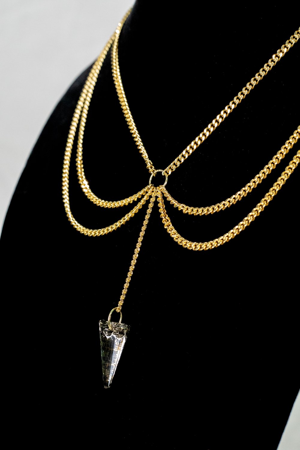 Gold Elvira Necklace