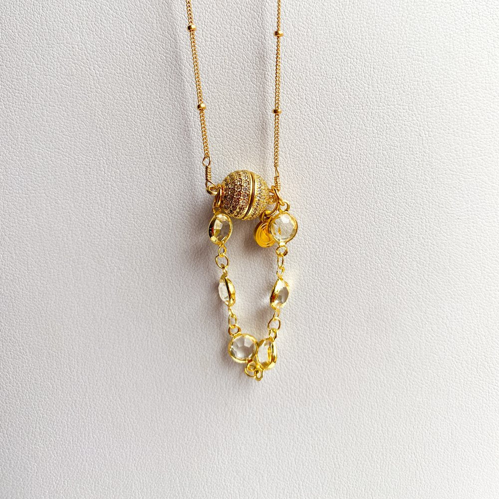The Dainty Spy Necklace