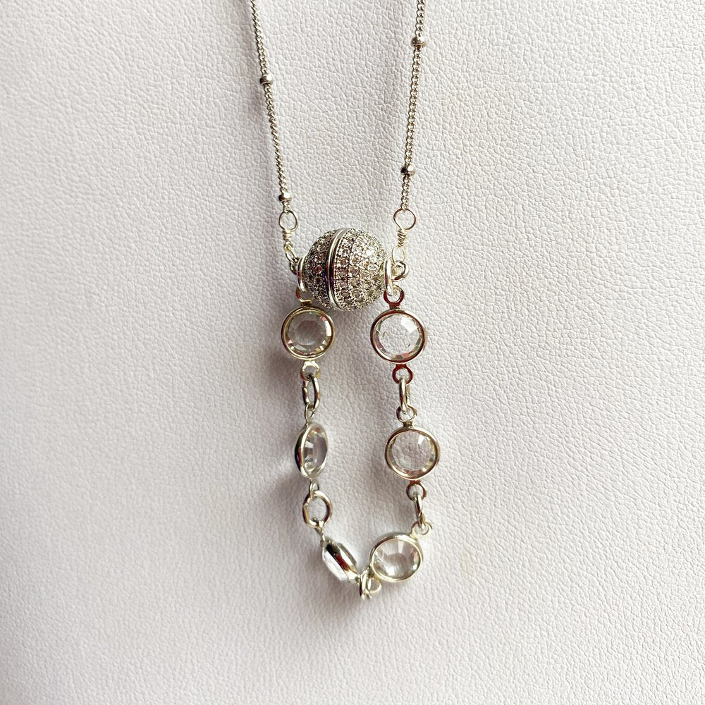 The Dainty Spy Necklace