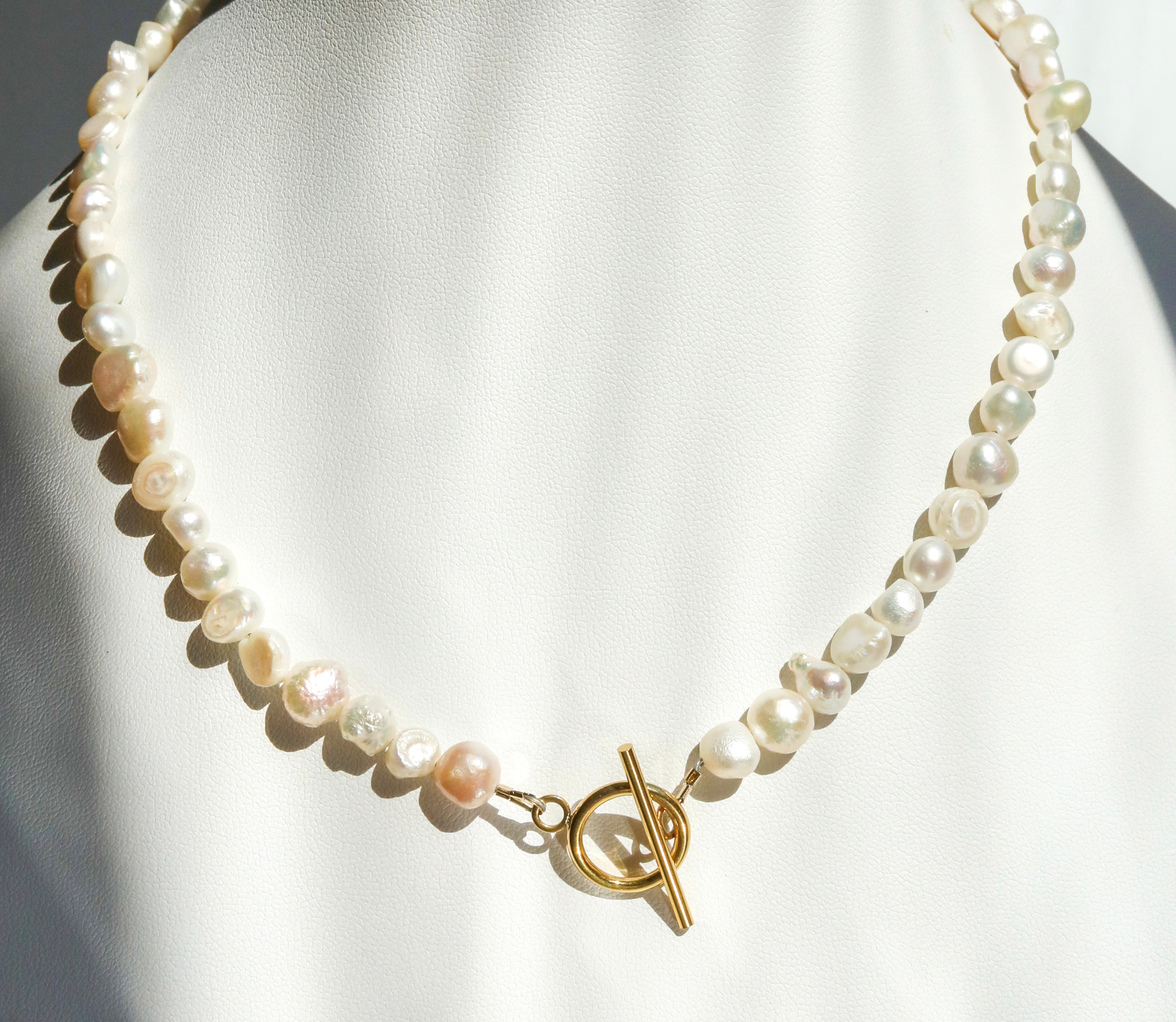 Freshwater Pearl Toggle Necklace – Goldfine Jewelry