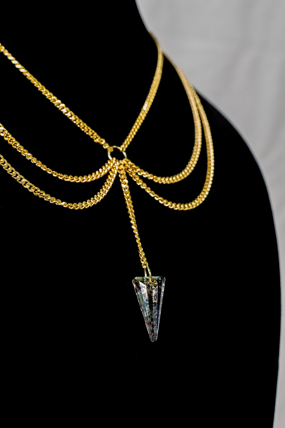 Gold Elvira Necklace