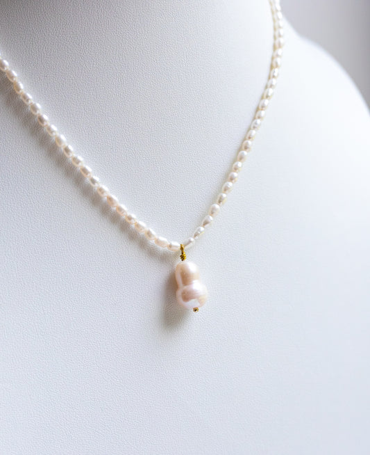Rice Pearl Necklace