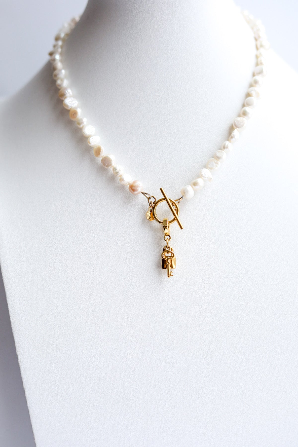 The Margot Pearl Necklace