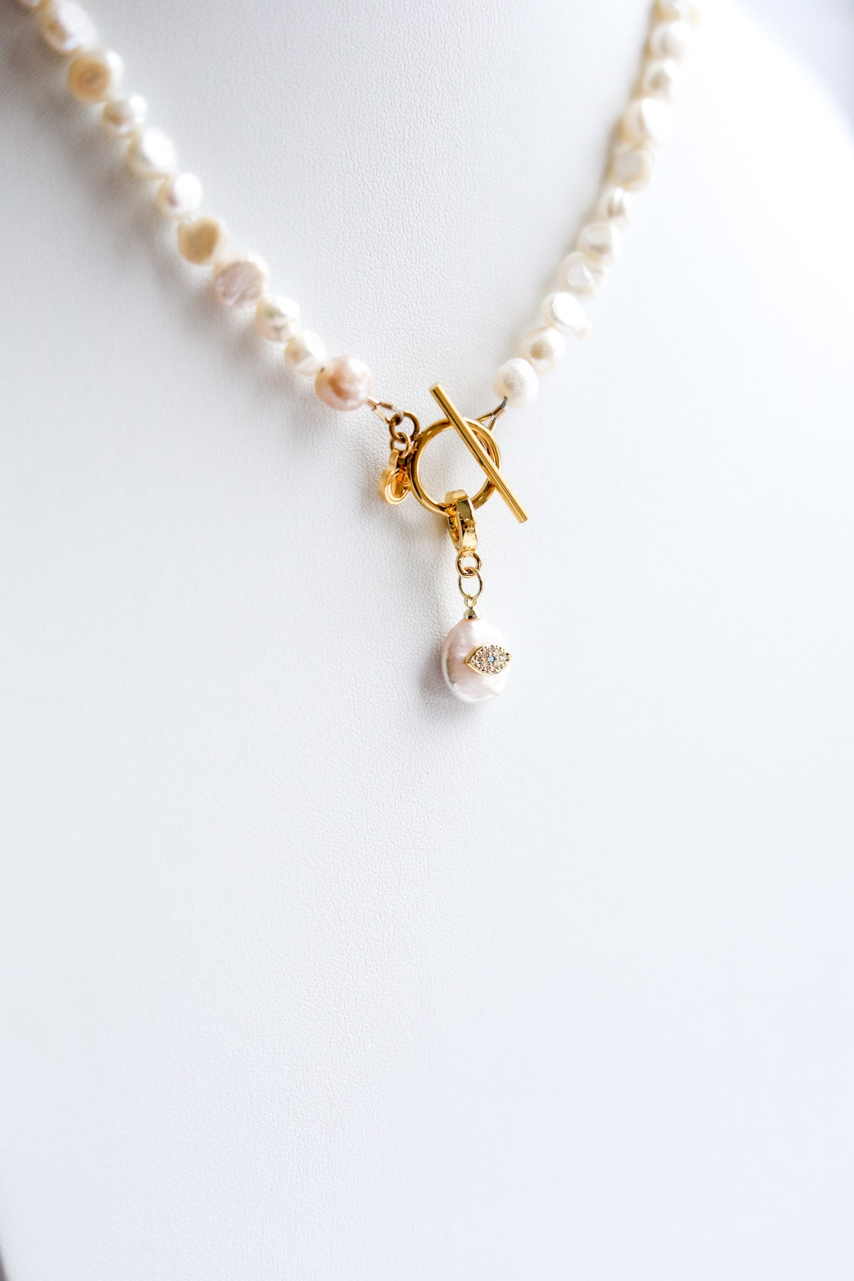 The Margot Pearl Necklace