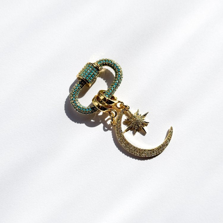 Green and Blue Clasps